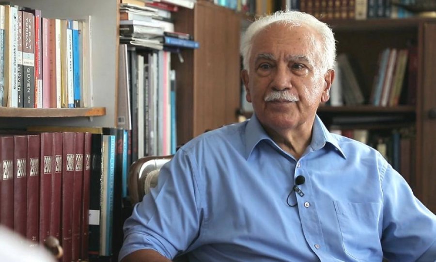 Perinçek: ABD'yi İran'ın yerine koyamazsınız