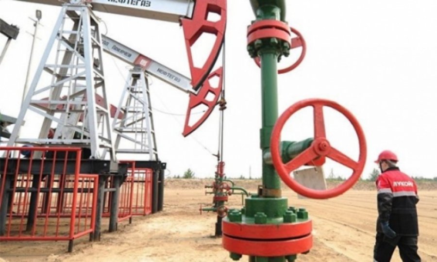 Avrupalılar Rusya'dan gizlice petrol alıyor