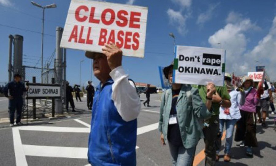 Tokyo'da ABD üsleri protesto edildi
