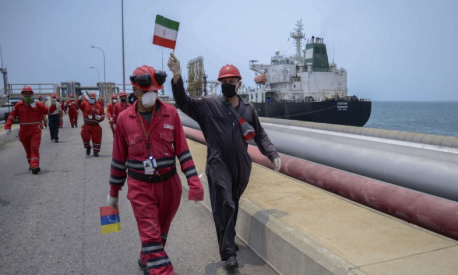 Venezuela, İran'dan ağır ham petrol ithal etmeye başladı