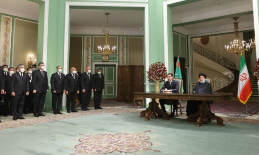 İran ve Türkmenistan 9 mutabakat zaptı imzaladı