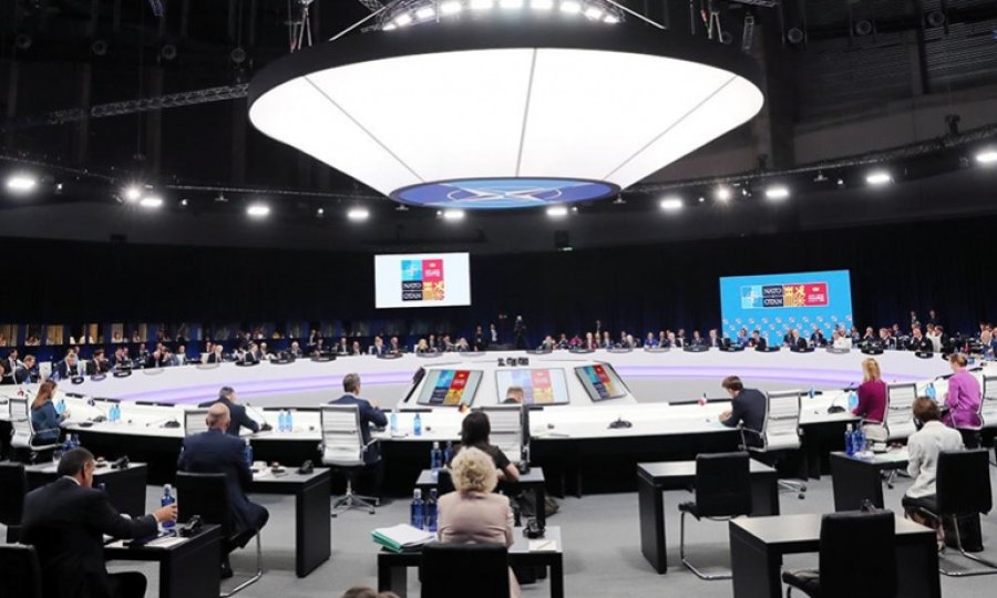 NATO liderleri Madrid'de zirve oturumlarına başladı