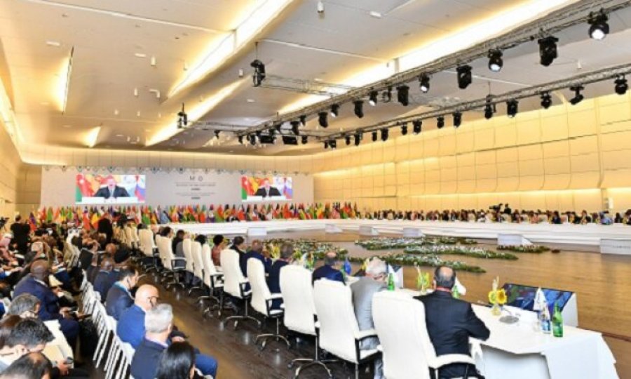 İran İslami Şura Meclisi heyeti Bakü'de