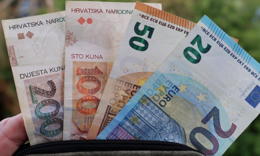Hırvatistan Euro kullanan 20'nci ülke oluyor