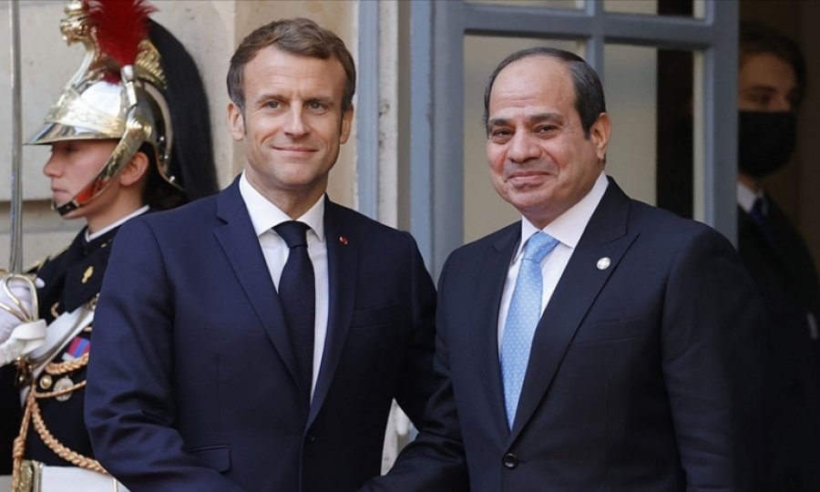 Fransa Cumhurbaşkanı Macron, Mısırlı mevkidaşı Sisi ile Paris'te görüştü