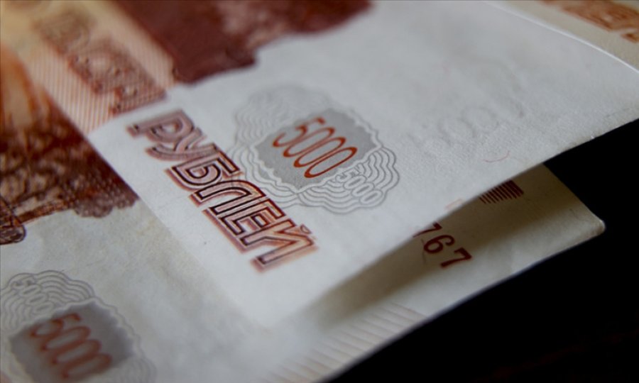 İran, Rusya ile finansal işlemlerde ruble ve riyal kullanmaya başladı