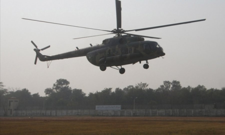 Pakistan'da korgenerali taşıyan helikopter düştü: Kurtulan yok