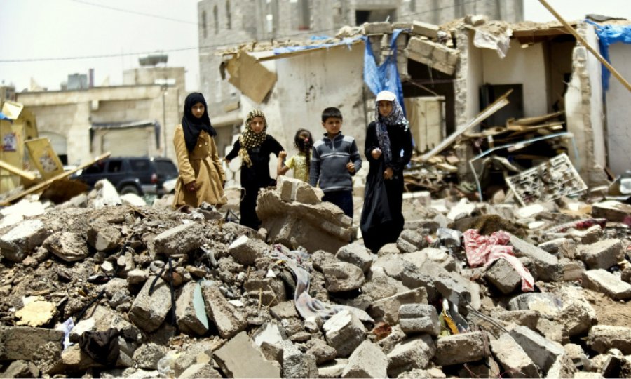 Ensarullah: Yemen'e yönelik saldırıları yöneten Amerika'dır
