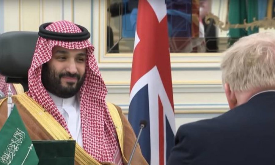 "İngiltere Suudi Arabistan ve Bahreyn'i gizlice fonladı"