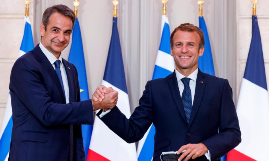 Macron: Yunanistan'ı Türkiye'ye karşı destekliyoruz
