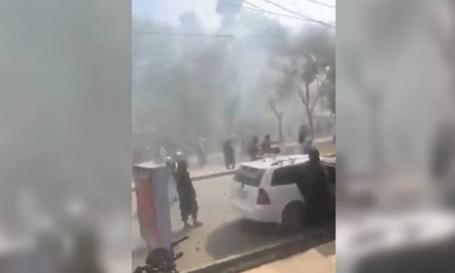 Afganistan'ın başkenti Kabil'de camiye bombalı saldırı