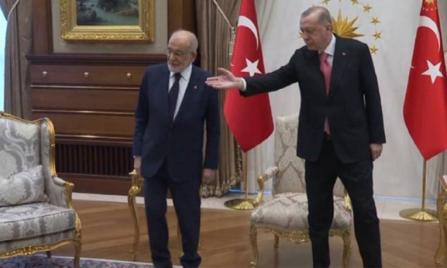 Karamollaoğlu: Beni 6'lı masaya Erdoğan itti
