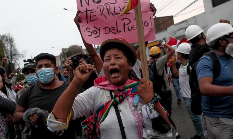 Peru'da hükümet karşıtı gösterilerde hayatını kaybedenlerin sayısı 60'a çıktı