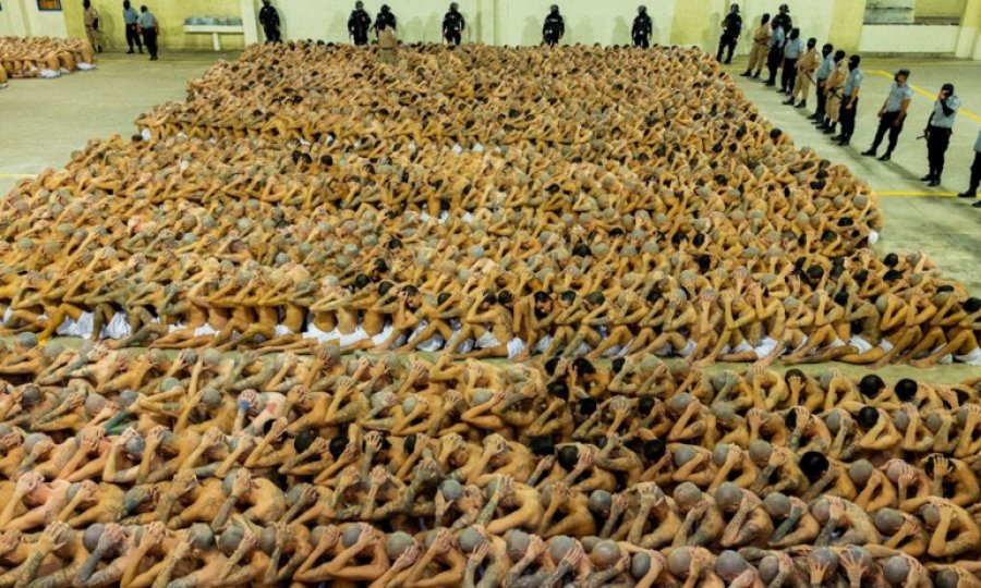 40 bin kişilik mega hapishane: İlk mahkumlar nakledildi